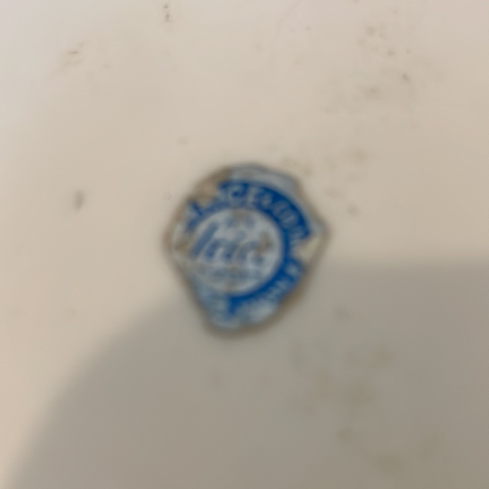 I W Rice Company, Inc. Mid-Century Porcelain Vintage Footed Lipstick Holder - Picture 6 of 6